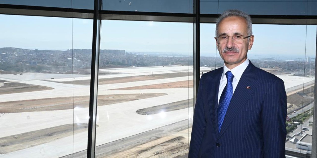 Uraloğlu: Hava Meydanları, Akıllı Siber İstihbarat Yazılımı'yla Daha Güvenlikli Hale Getirildi