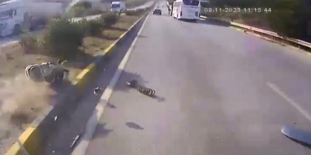 Muğla'da Yolcu Otobüsü İle Otomobilin Çarpıştığı Ölümlü Kaza, Araç Kamerasında