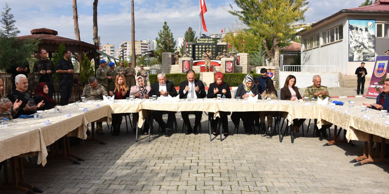 Siirt’te, Helikopter Kazasında Şehit Olan 17 Asker İçin Mevlit Okutuldu