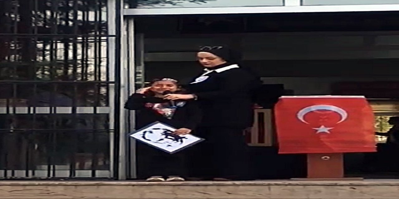 İlkokul Öğrencisi Kevser, 10 Kasım Töreninde Şiir Okurken Gözyaşlarına Hakim Olamadı