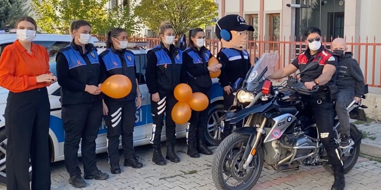 Lösemili Miraç Efe'ye Polislerden Eğlence Operasyonu