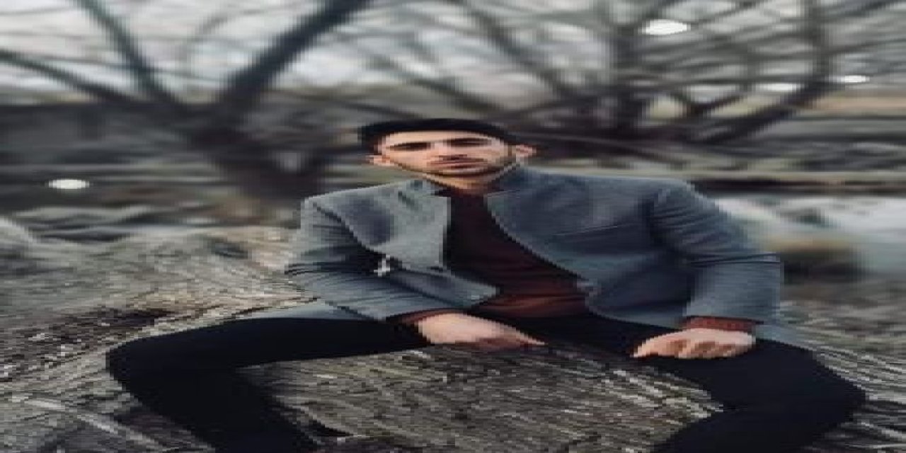 Tır'a Çarpan Minibüsün Sürücüsü Hayatını Kaybetti