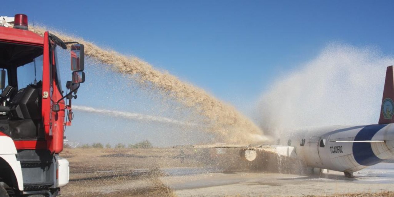 Havalimanında, Düşen Uçakta Yolcu Kurtarma Tatbikatı
