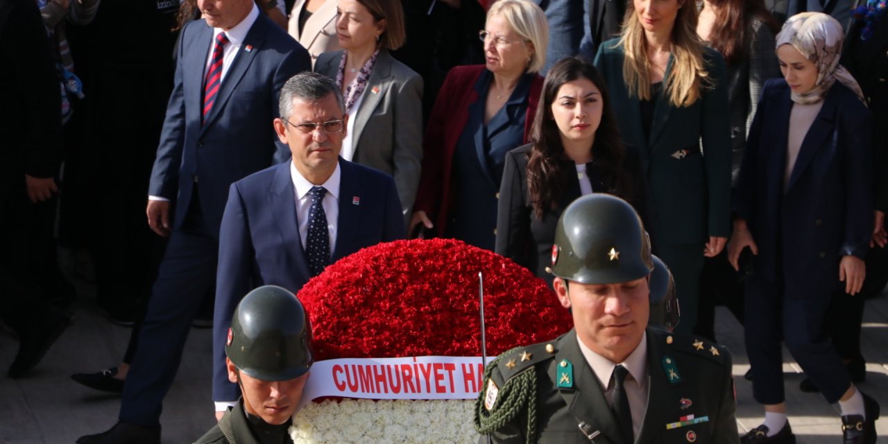 Özgür Özel, Anıtkabir'i Ziyaret Etti