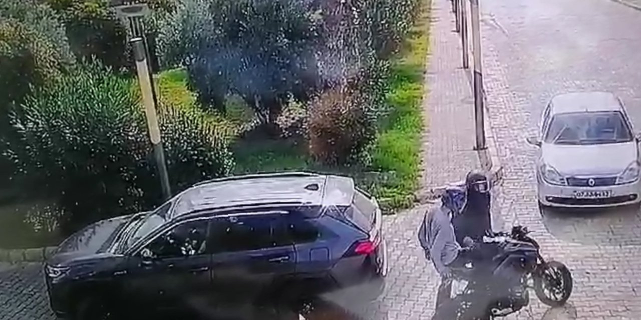 Parasını Gasbeden Motosikletli 2 Şüpheliyi Cipiyle Çarparak Öldürdü (2)