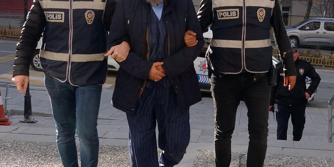 Erzurumlu Dönerci, Atatürk'e Hakaret Ettiği Suçlamasıyla Gözaltına Alındı (2)