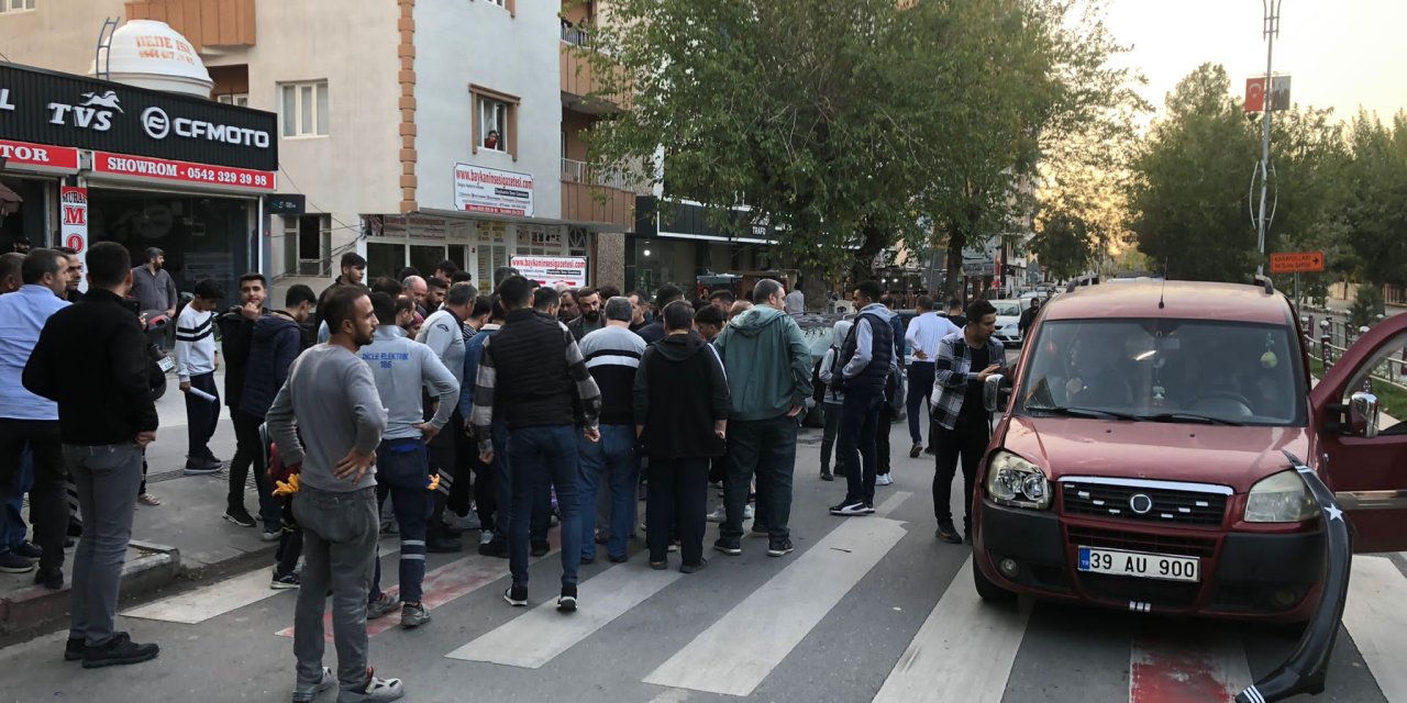 'yaya Geçidi'nde Hafif Ticari Aracın Çarptığı Yaşlı Kadın Öldü