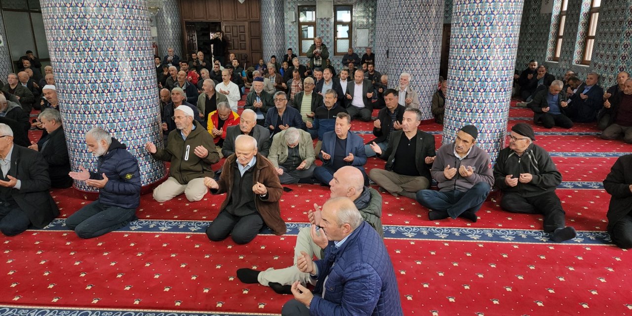 Düzce Depreminin 24'üncü Yıl Dönümünde Acılar Tazelendi