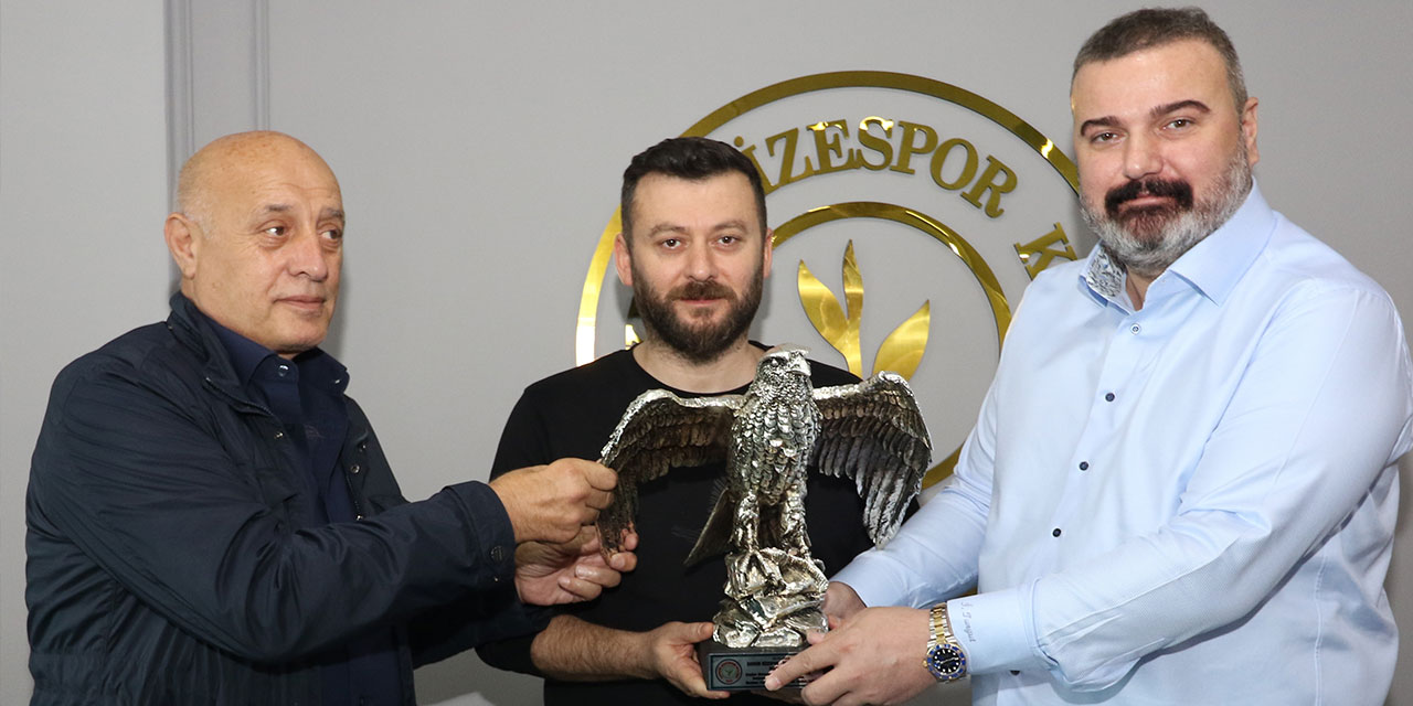 Çaykur Rizespor Başkanı Turgut'tan İstanbulspor’a Atmaca Heykeli