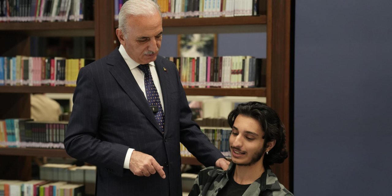 Ümraniye Belediyesi'nden İlk Kez Üniversiteli Olan Öğrencilere 7 Bin Tl Eğitim Desteği