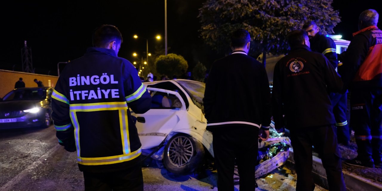 Bingöl'de 2 Ayrı Kaza: 12 Yaralı