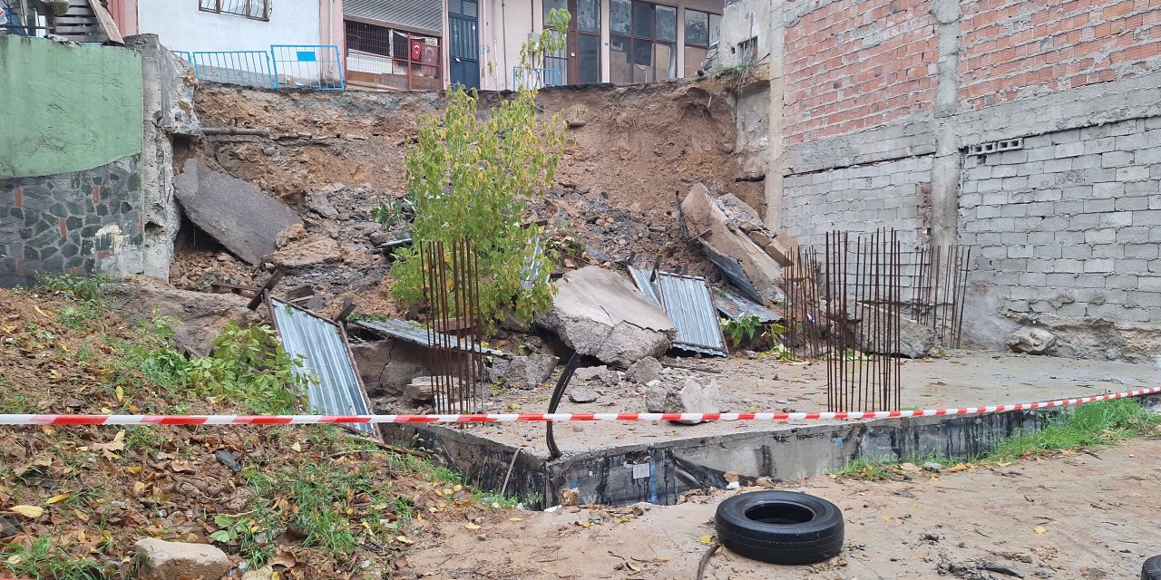 İstinat Duvarının Çöktüğü, 3 Bina Boşaltıldığı Alanda Belediye Çalışma Başlattı