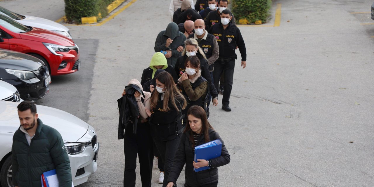 Eskişehir’de 2 Milyon Liralık Dolandırıcılık Şüphelileri Adliyede