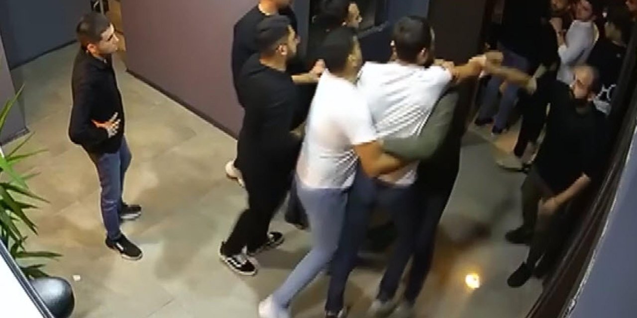 Restoranda Denetime Giden Polis Ve Gazeteciye Saldırı: 7 Gözaltı