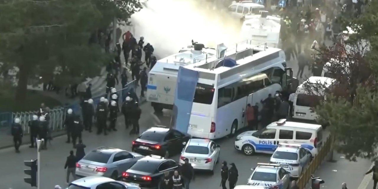 İmamoğlu'nun Olaylı Erzurum Mitinginin Davasında Sanık: Cebimdeki Erikleri Attım