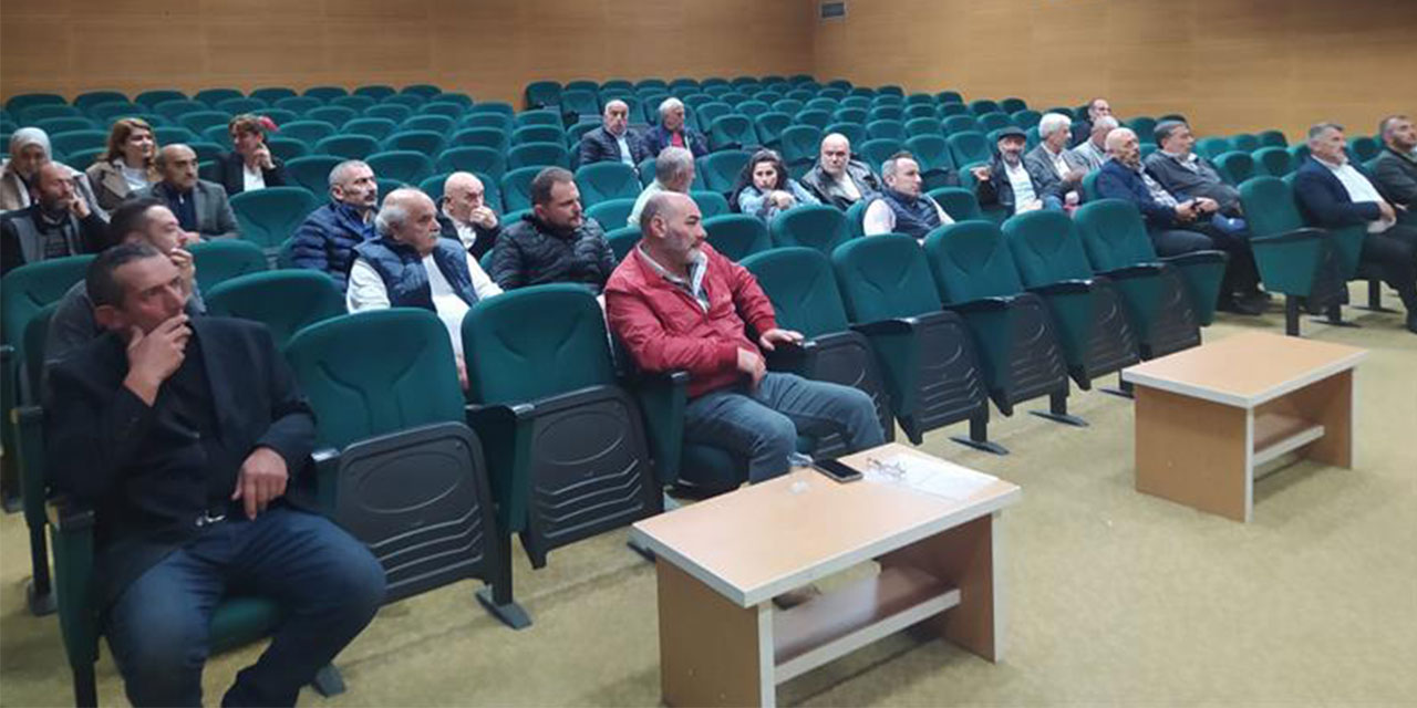 Rize'de Kahverengi Kokarca Böceğine Karşı Mücadele Toplantısı Düzenlendi