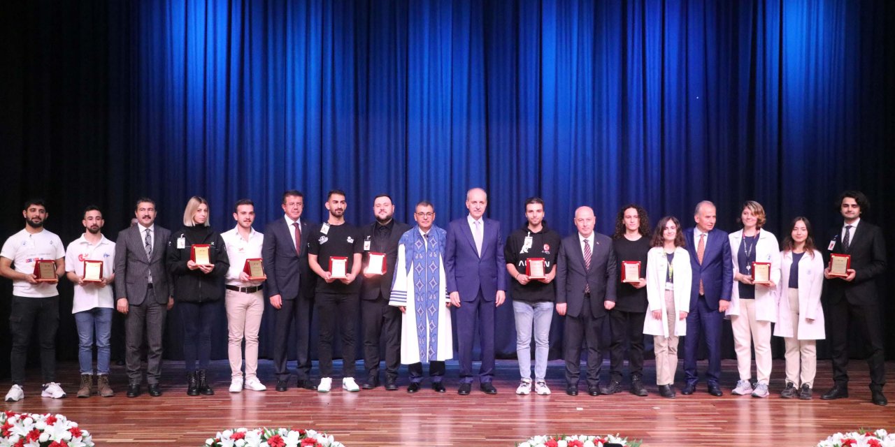 Tbmm Başkanı Kurtulmuş: Gazze'de Çöken İnsanlığın Vicdanıdır, Onurudur