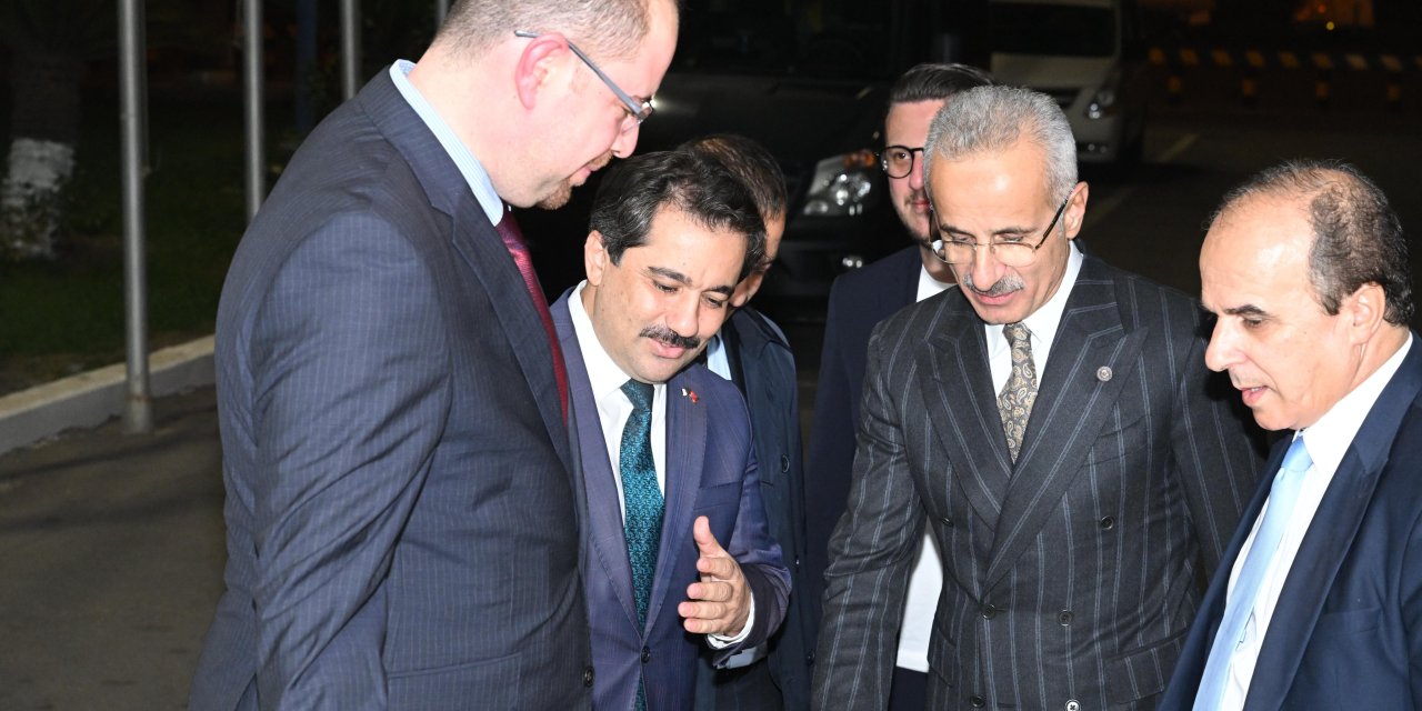 Bakan Uraloğlu, Cezayir’de