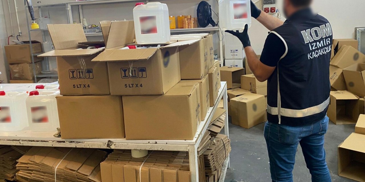 İzmir'de 40 Ton Sahte Etil Alkol Ele Geçirildi; 4 Şüpheli Tutuklandı