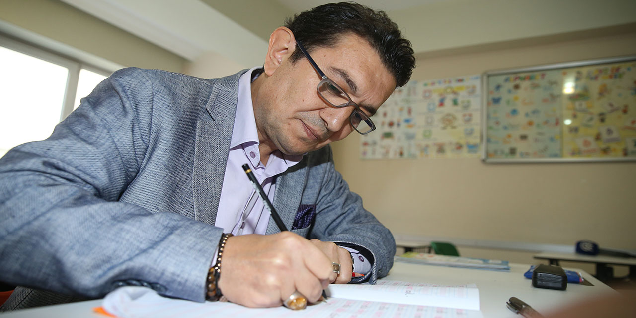 Hafızasını kaybeden Ordulu iş insanı yeniden okuma yazma öğrenerek yaşama tutunuyor