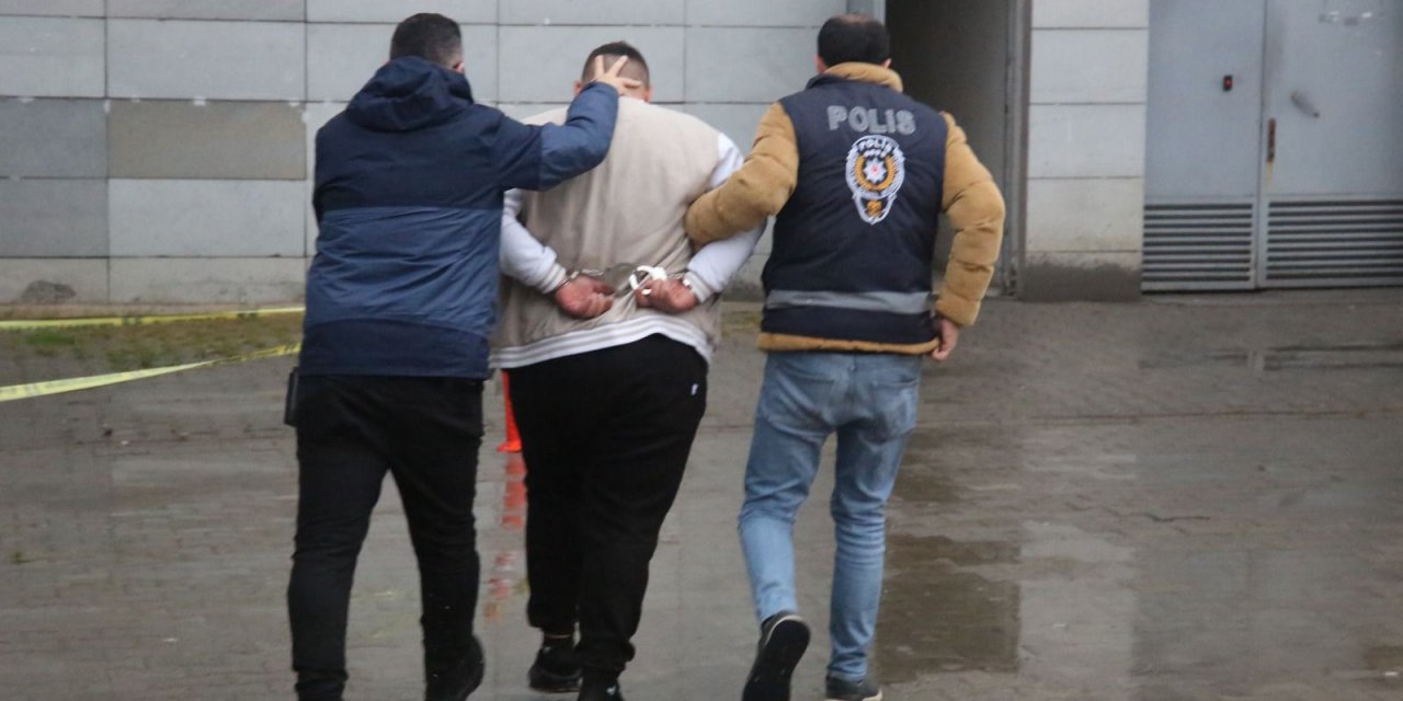 Tır'lardan Hırsızlık Yapan Şüphelilere 3 İlde Operasyon: 6 Gözaltı