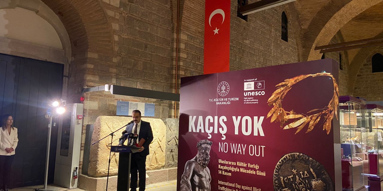 İadesi Sağlanan Herakles Heykeli Ve Altın Taç, 'Kaçış Yok' Sergisinde