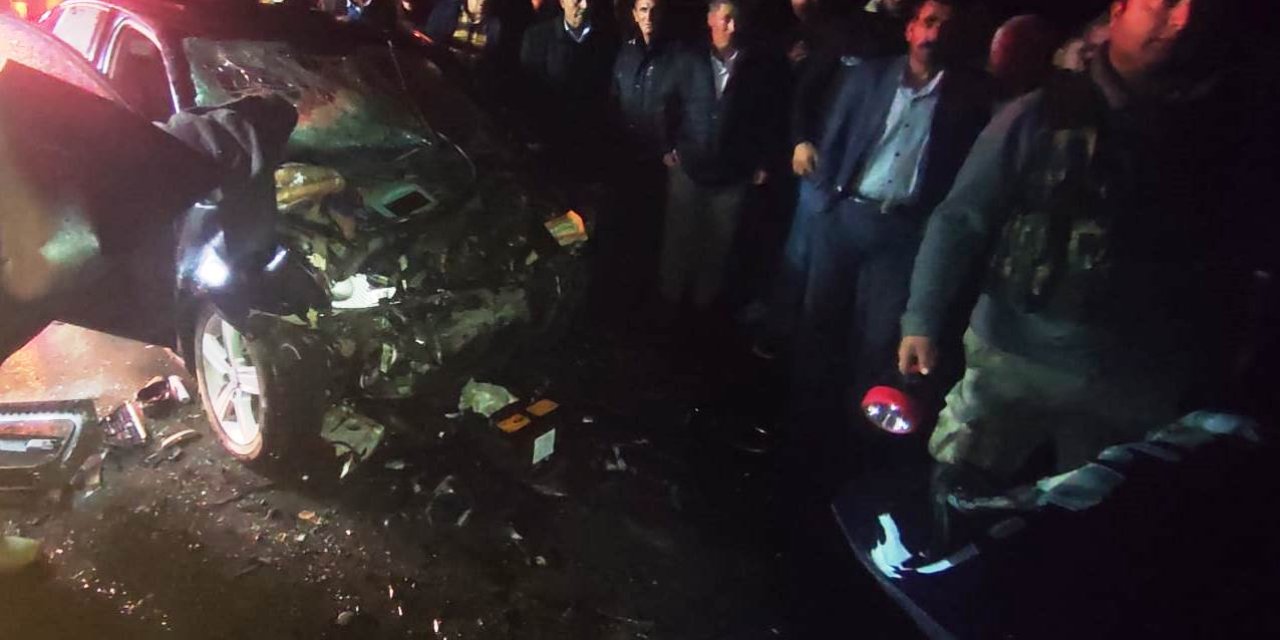 Bitlis- Muş Yolunda Kaza: 2 Ölü, 3 Yaralı