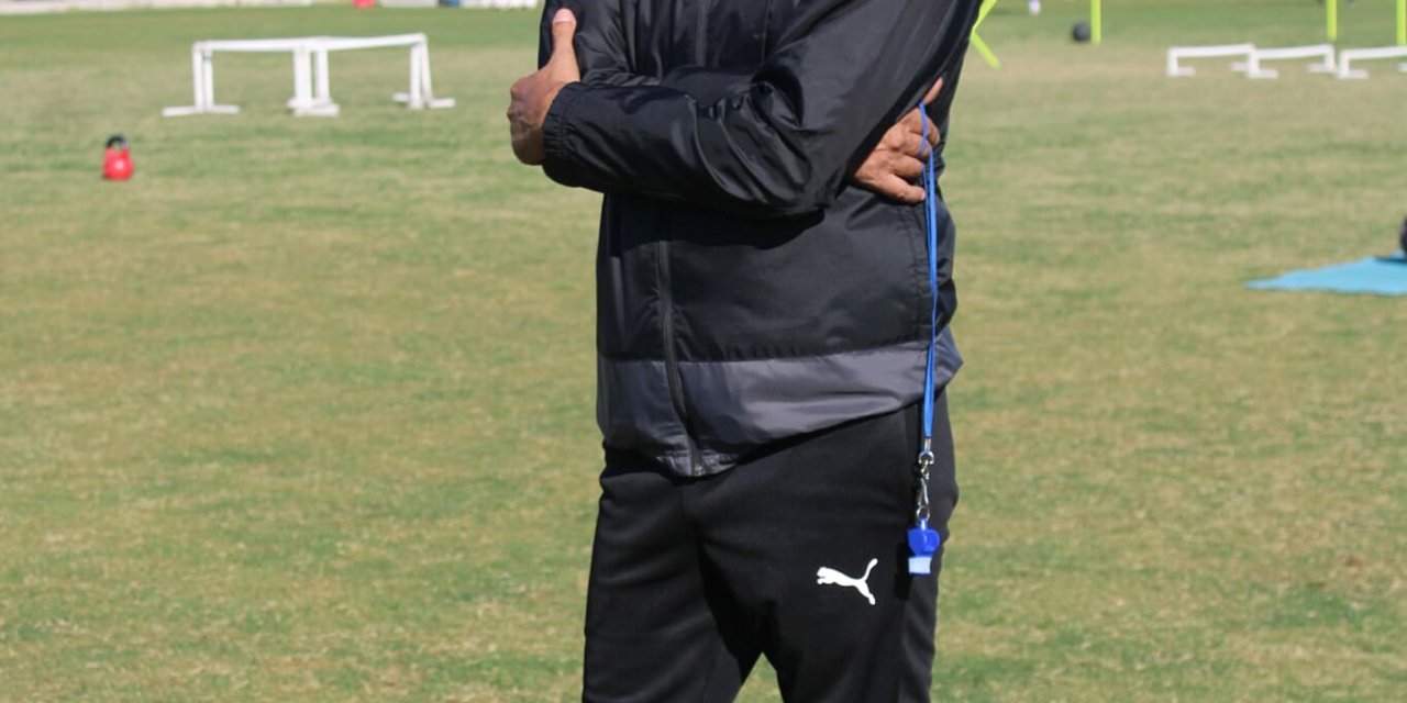 Nazilli Belediyespor Şükrü Akar'a Emanet