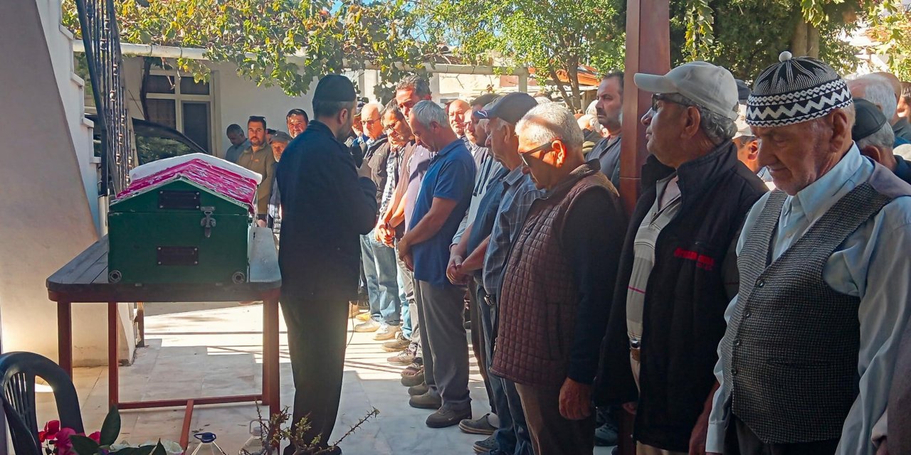 Alkollü Sürücünün Kullandığı Minibüsün Çarptığı Bisikletli Ayça, Toprağa Verildi