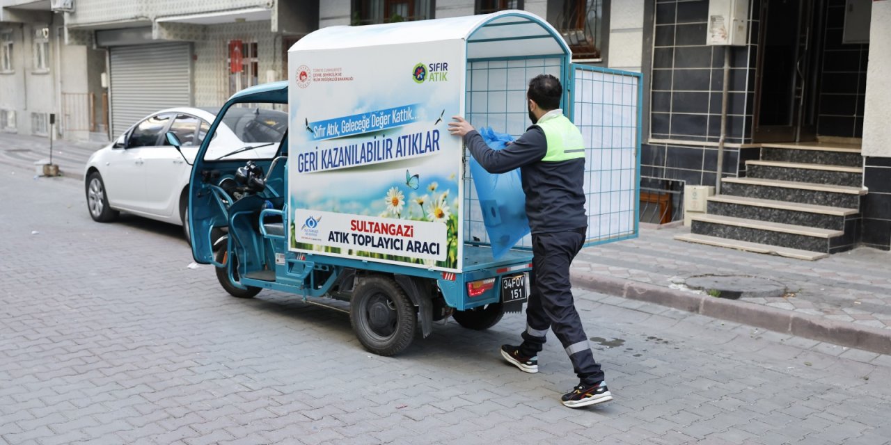 Sultangazi’de 611 Noktada Atık Toplanıyor