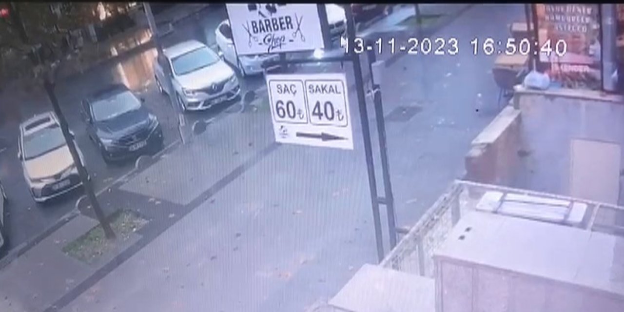 Esenyurt'ta Park Halindeki Otomobil Çalındı