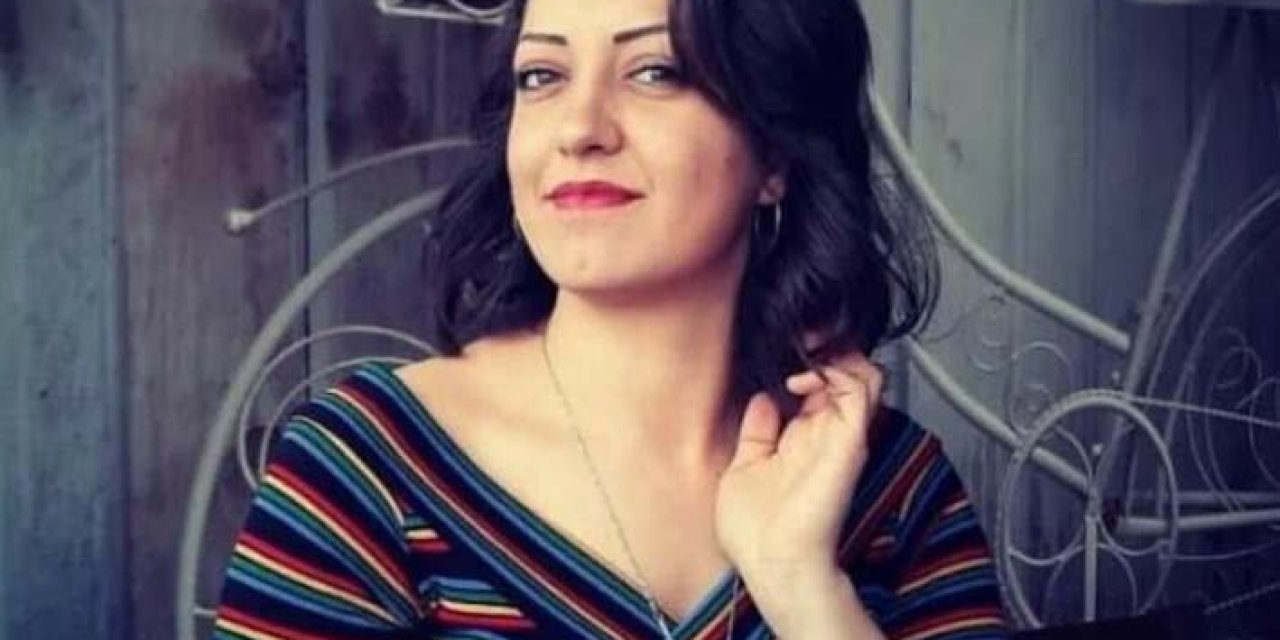 Hafif Ticari Araç Işıkta Bekleyen Motosiklete Çarptı: Abla Öldü, Kardeşi Yaralandı