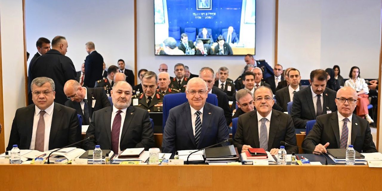 Bakan Güler: Türkiye, Yunanistan'la Barış İçinde Ve Müreffeh Bir Gelecekten Yanadır