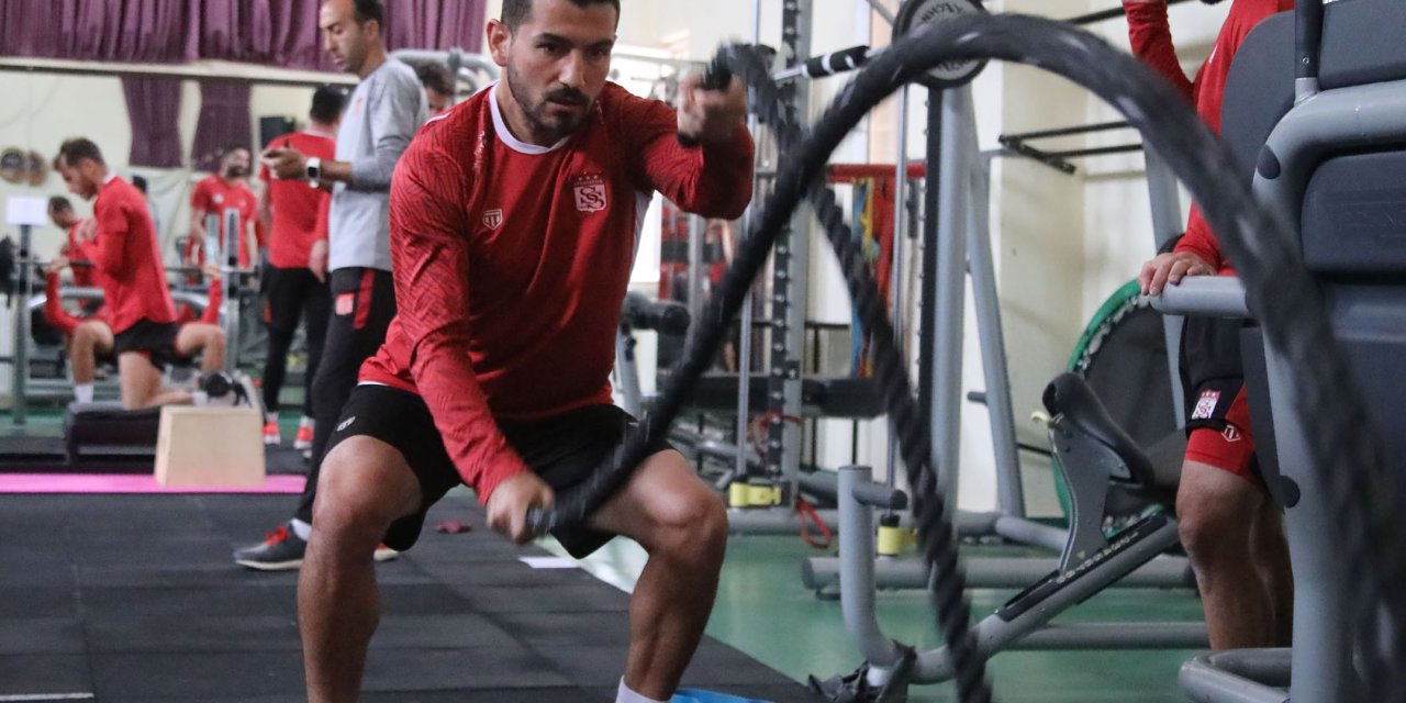 Sivasspor, Trabzonspor Maçına Salonda Ve Sahada Hazırlanıyor