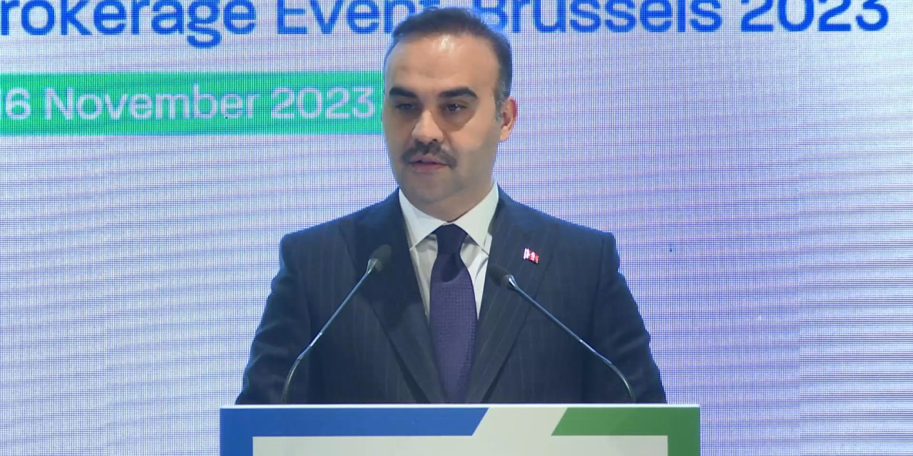 Bakan Kacır: Türkiye Ab'deki Endüstriyel Değer Zincirlerinde Önemli Rol Oynuyor