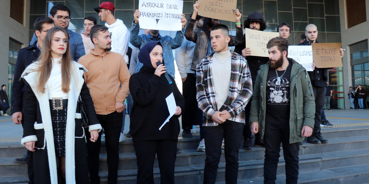 Edirne'de Üniversite Öğrencileri, Toplu Ulaşım Ücretlerini Protesto Etti