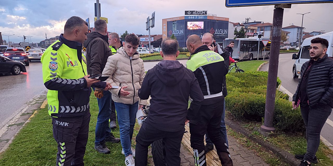 Plakasına Rakam Ekleyen Motosiklet Sürücüsüne 28 Bin Tl Ceza