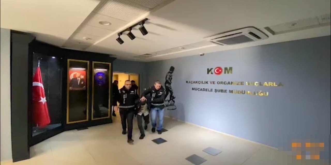 Yasa Dışı Silah Satışı Yapılan Oto Tamirhanesine Baskında 3 Tutuklama