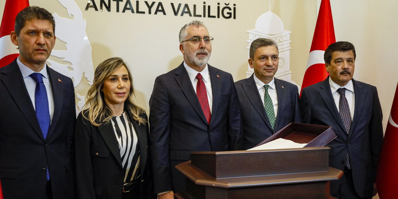 Bakan Işıkhan: Vatandaşlarımız Yapmak İstediği İşi Mutfağında Öğrensin İstiyoruz