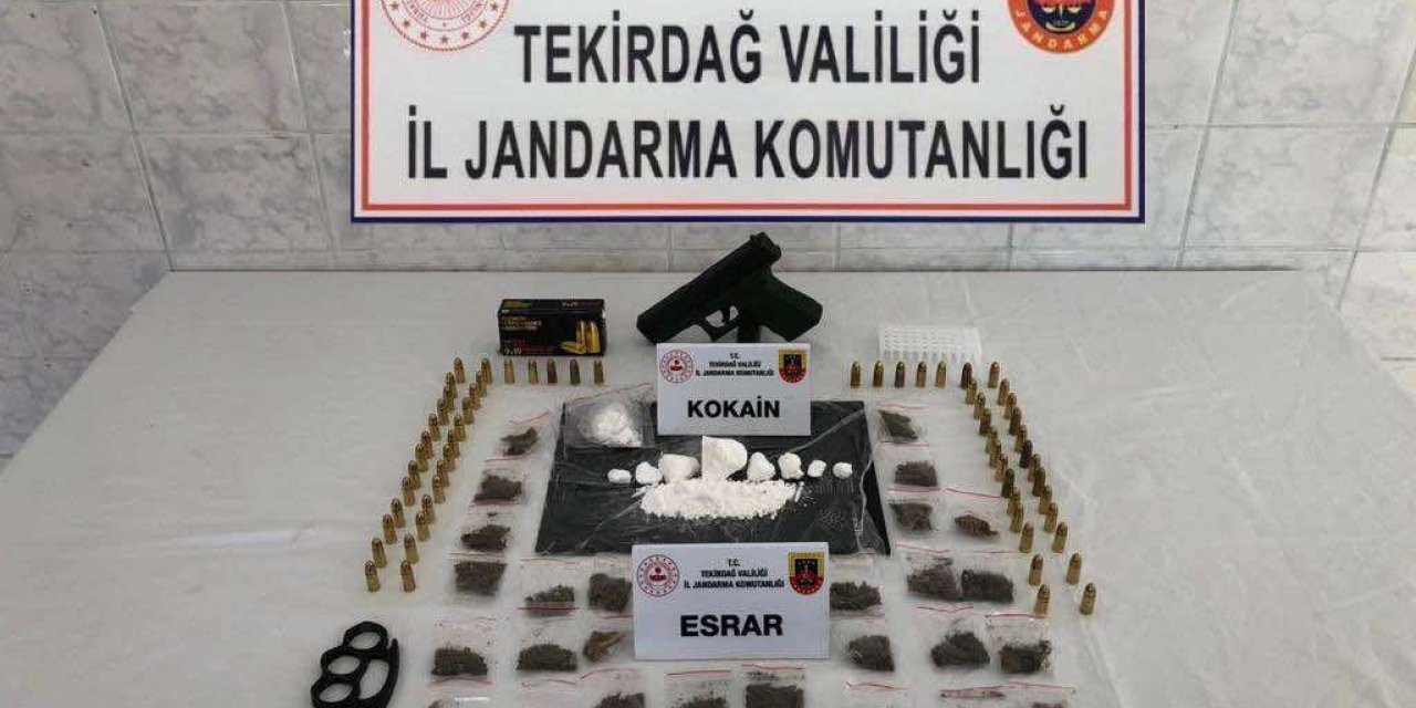 Evde Vazo İçerisinde Uyuşturucu Ele Geçirildi