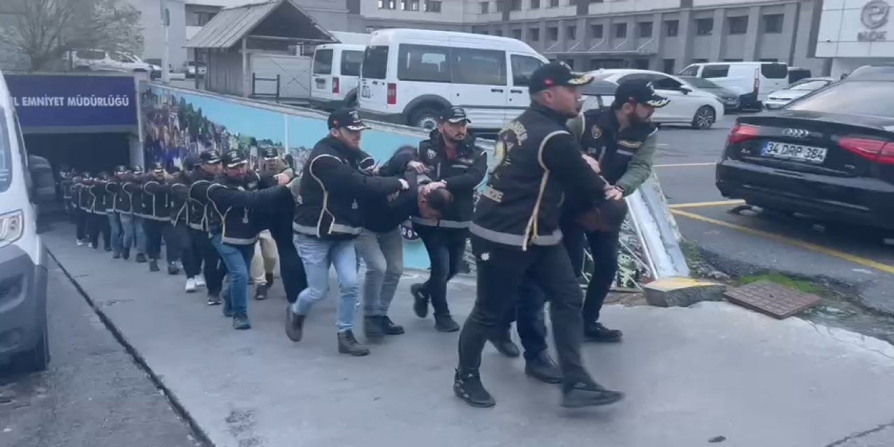 Kafes'te Gözaltına Alınan Sarallar Grubunun Üyeleri Adliyeye Sevk Edildi