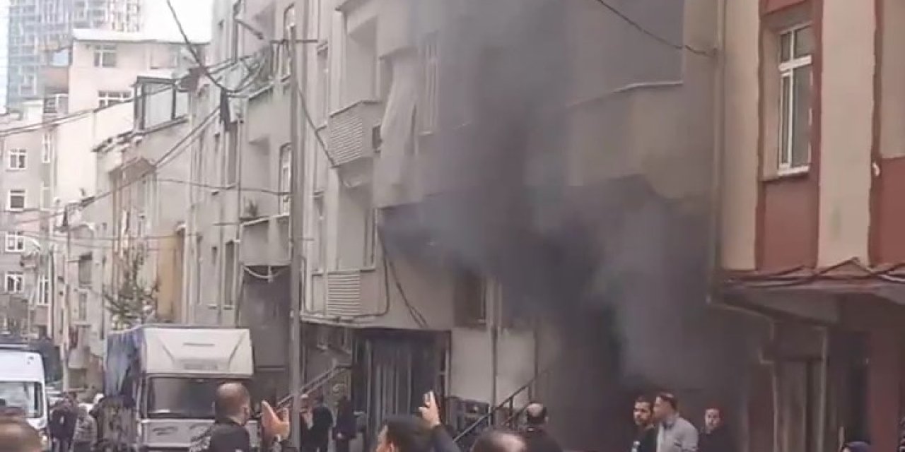 Küçükçekmece'de Binada Patlama : 1 Ölü, 5 Yaralı