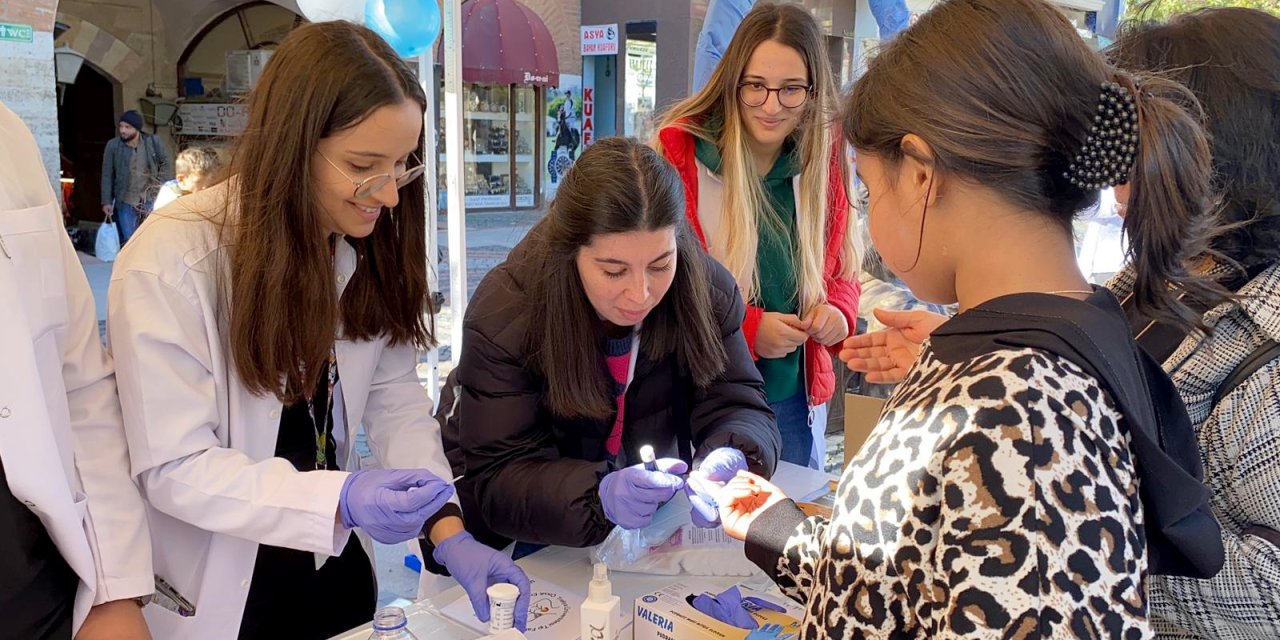 Prof. Dr. Kökenli: Türkiye'de Tip 1 Diyabet Hastası 20 Bin Çocuk Var