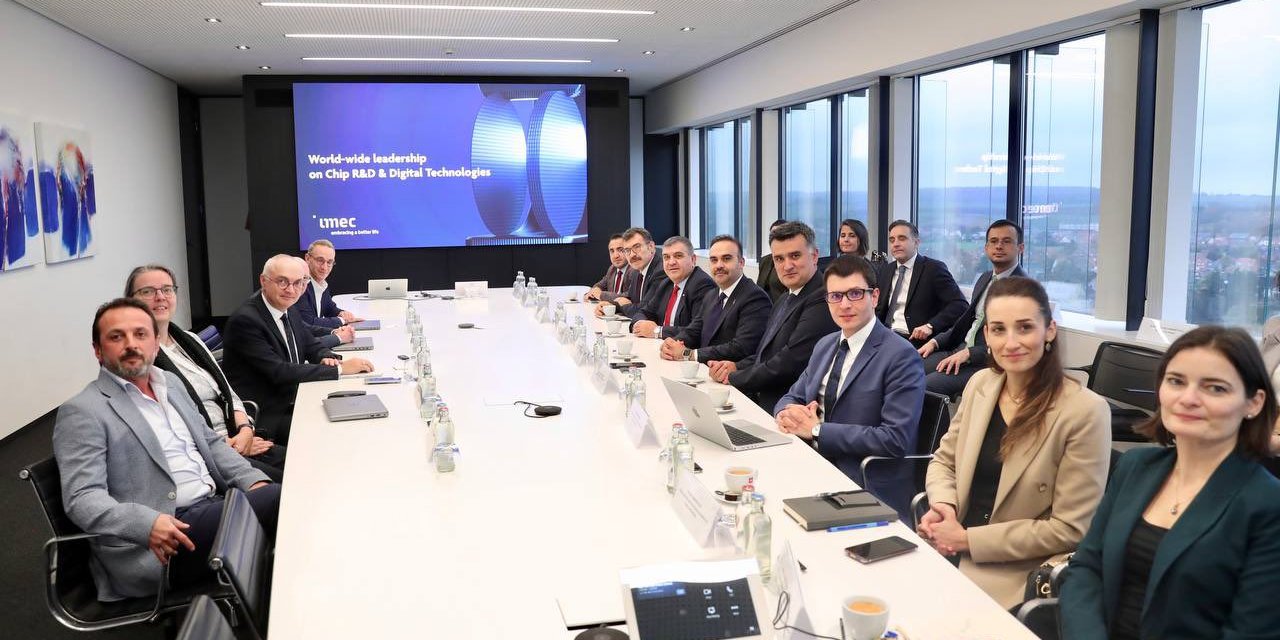 Bakan Kacır: Türkiye Ab'deki Endüstriyel Değer Zincirlerinde Önemli Rol Oynuyor (2)