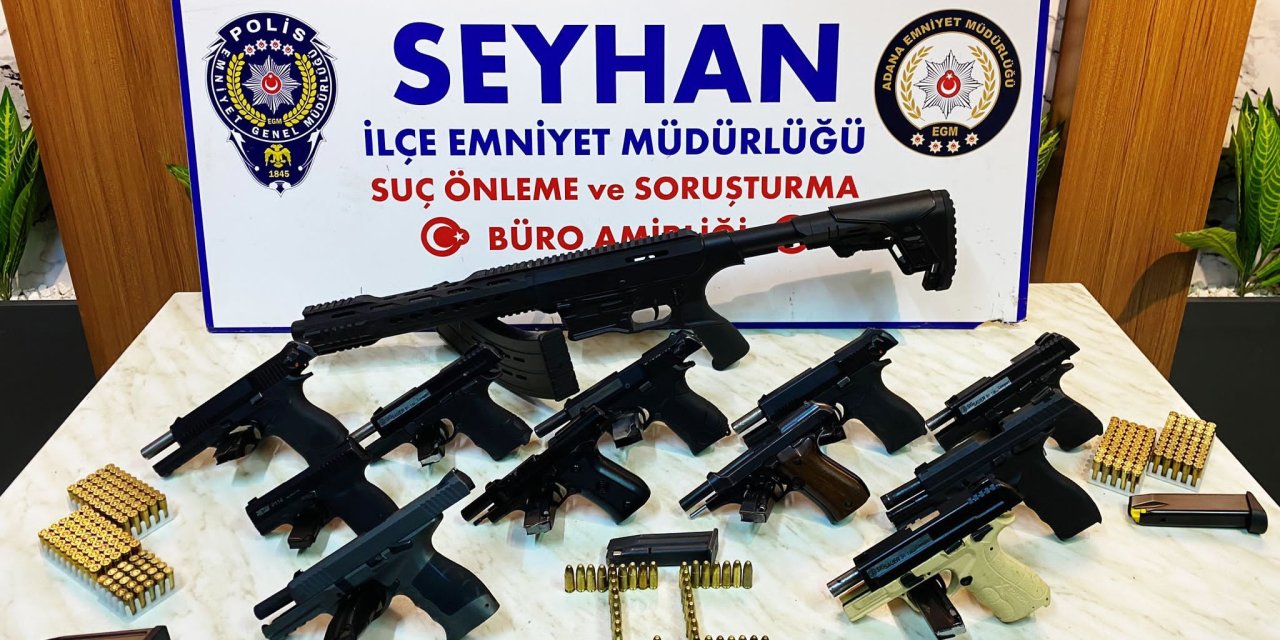 Akaryakıt İstasyonunda Cephanelik Çıktı