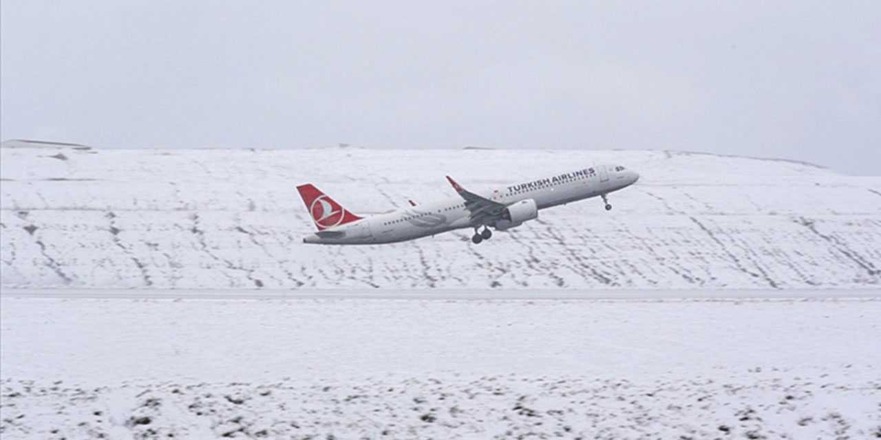 THY, olumsuz hava koşulları nedeniyle 154 seferini iptal etti