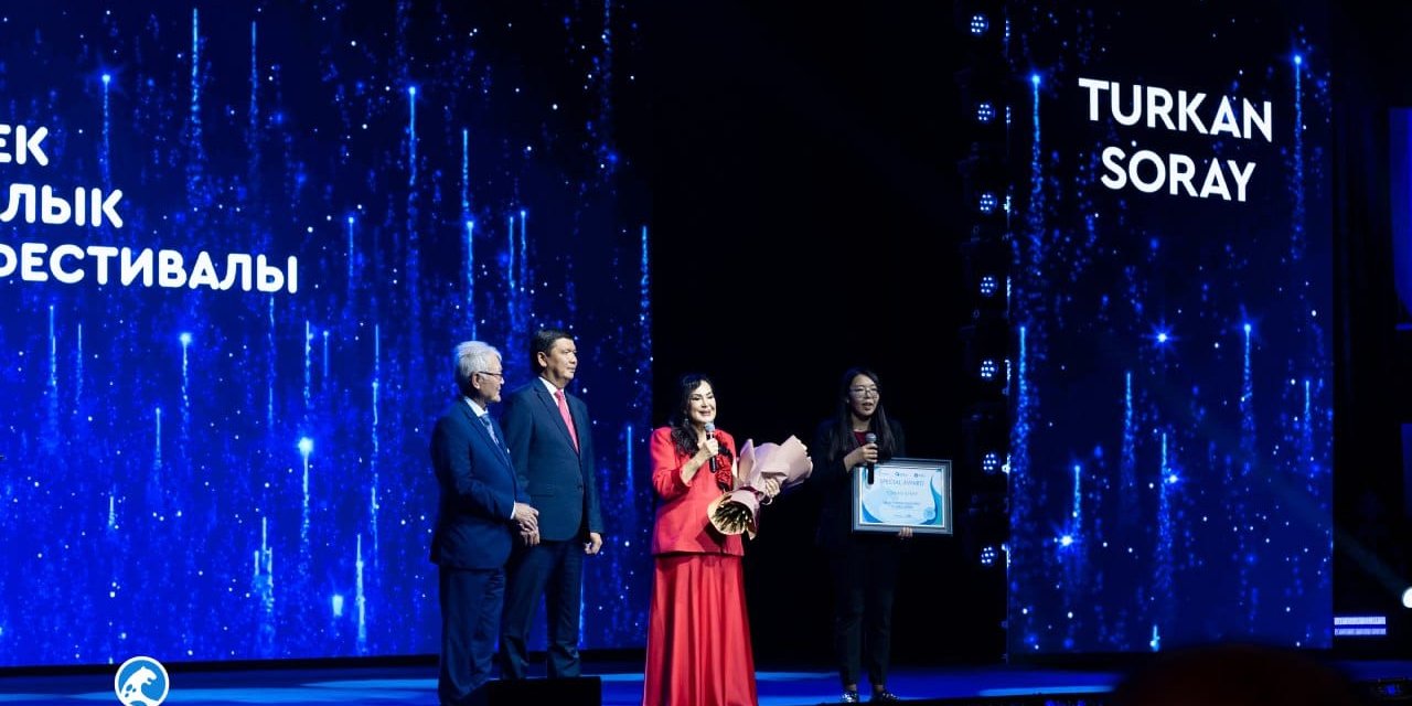 ‘Al Yazmalım’ Türkan Şoray, Bişkek Film Festivali’nde - Ek Fotoğraflar