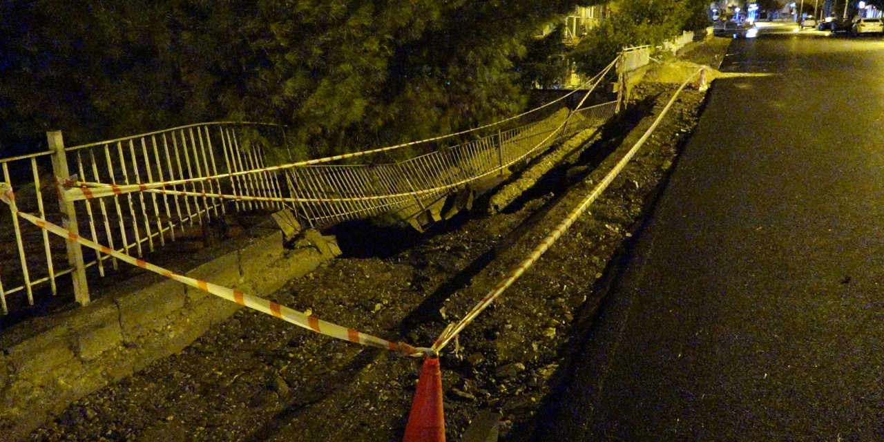 Burdur'da Kuvvetli Yağış; İstinat Duvarı Yıkıldı, Apartmanı Su Bastı