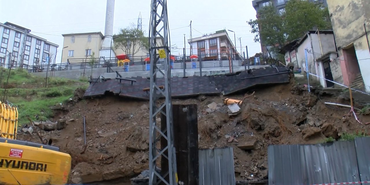 (Geniş Haber) Eyüpsultan'da Çocuk Parkında Toprak Kaydı