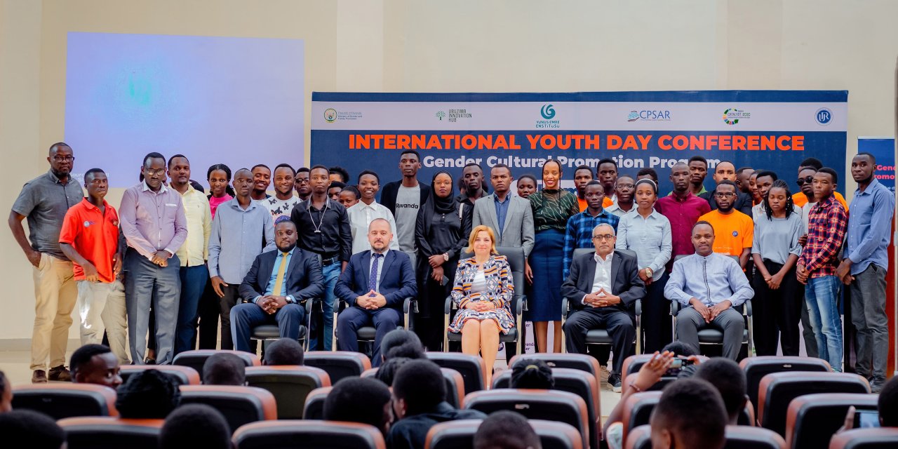 Ruandalı Gençler Türk Dizilerini İzleyebilmek İçin Türkçe Öğreniyor